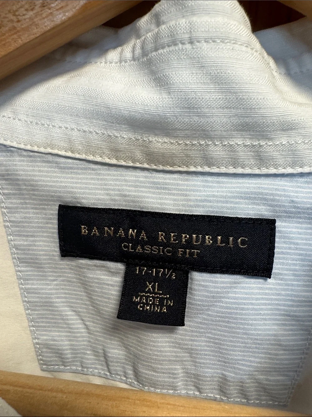Men’s Banana Republic White Long-Sleeve Dress Shirt
